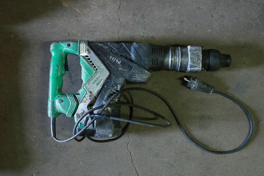 HAMMER DRILL